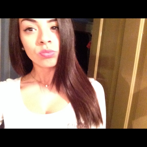 Profile Picture of Lucia Tovar (@luciatovar) on Poshmark