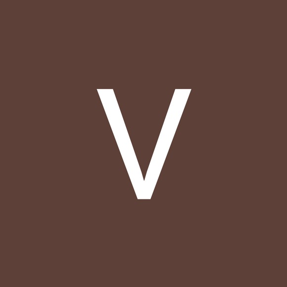 Profile Picture of Valerie Pemberthy (@vpemberthy) on Poshmark