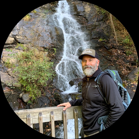 Profile Picture of Dennis Tudor (@atl_buzz) on Poshmark