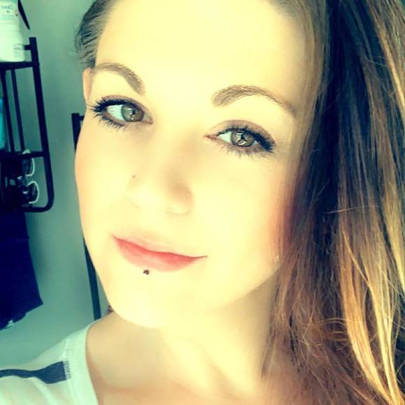 Profile Picture of Ashley Smego (@ashleysmego) on Poshmark