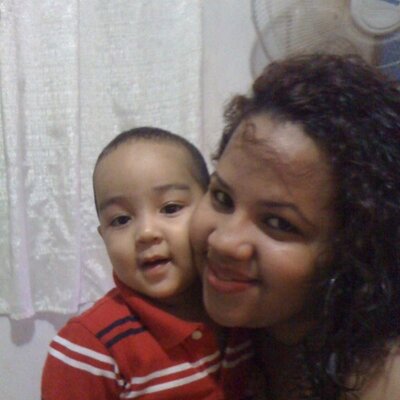 Stephanie Pereyra - Twitter Profile Picture of Stephanie Pereyra (@Mariposa0704) on Twitter