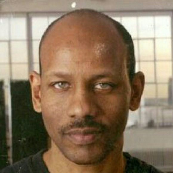 Profile Picture of Bruce Thompson (@squeezezart) on Poshmark