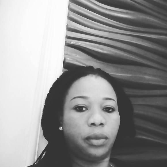 Profile Picture of Nina Okali (@ninaokali) on Poshmark