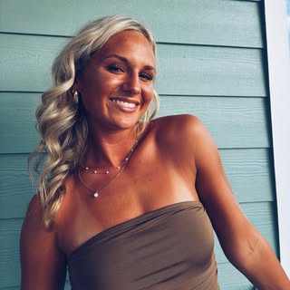 Profile Picture of falon wolford ✰ (@falonwolford) on Instagram