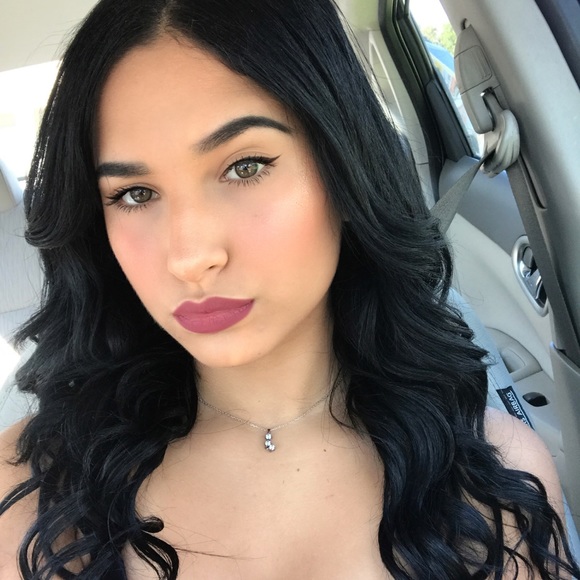 Profile Picture of Yeni Rodriguez (@yoenis0121) on Poshmark