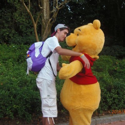 Profile Picture of Thomas (@Thomas_Sarlo22) on Twitter