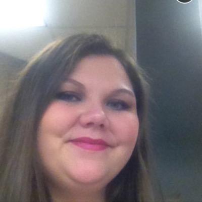 Profile Picture of Elyse Lynn Van Hook (@NYR_Angel519) on Twitter