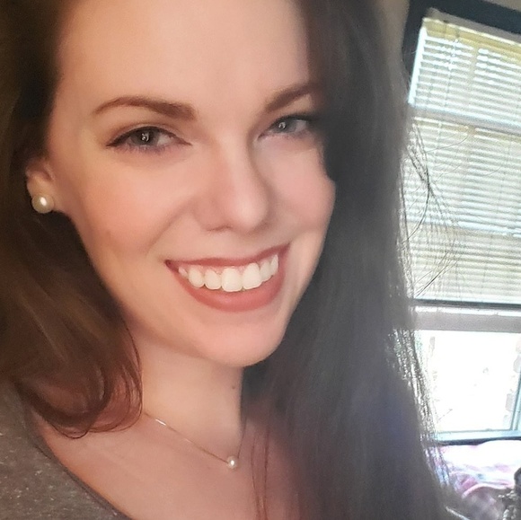 Profile Picture of Blanche Molton (@elizaabeee) on Poshmark