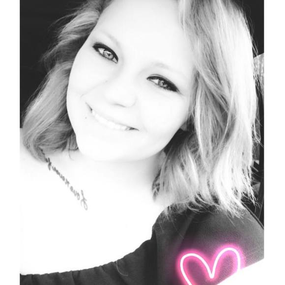 Profile Picture of Kerstin Cotham (@kmc1995) on Poshmark