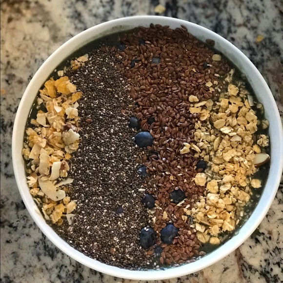 Profile Picture of Ava Roncone (@avaroncone17) on Poshmark