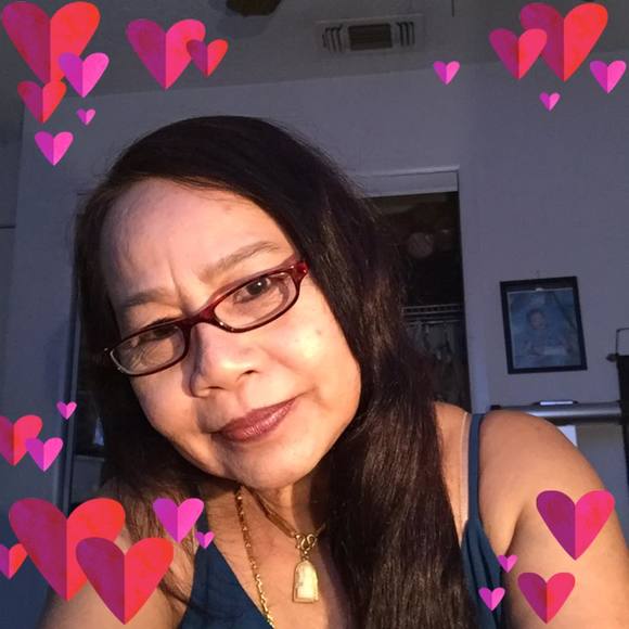 Profile Picture of Anong Bounsavang (@anongboun62) on Poshmark