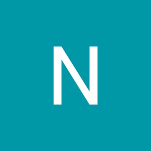Profile Picture of Naima Hussein (@husseinnaima004) on Poshmark
