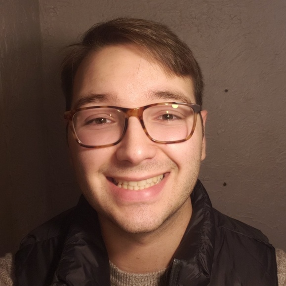 Profile Picture of Elijah Harelson (@echarelson) on Poshmark