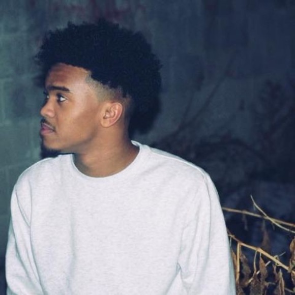 Profile Picture of Gregory Fields (@gregoryfield521) on Poshmark