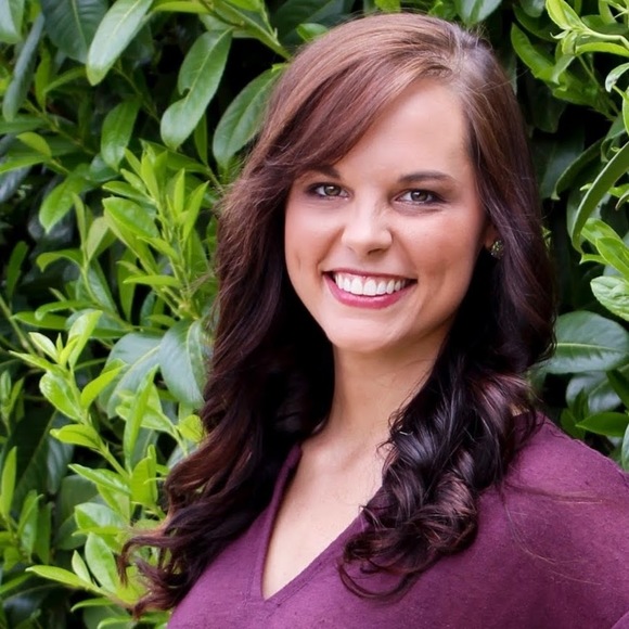 Profile Picture of Briana Guertler (@bguertler) on Poshmark