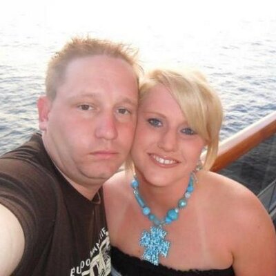 Profile Picture of Amber Pool (@Amber421) on Twitter