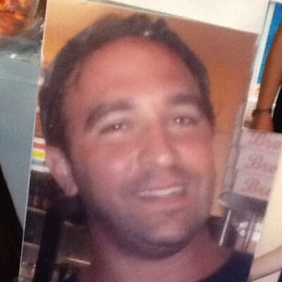 Profile Picture of Chad Weiner (@helpfreechad) on Twitter