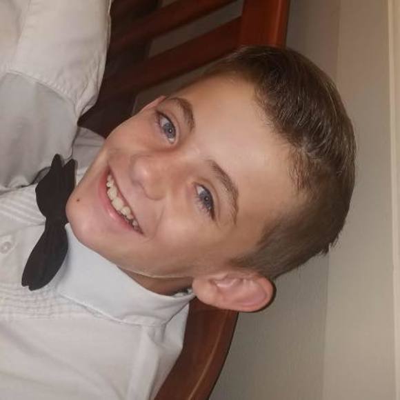 Profile Picture of Ethan Denboer (@denboer9) on Poshmark