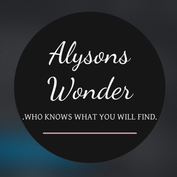 Profile Picture of Alyson Wilkinson (@alyson1993) on Poshmark