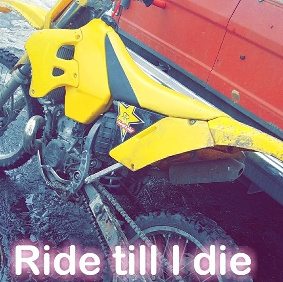 Mickey Hanks - Poshmark Profile Picture of Mickey Hanks (@wreckit117) on Poshmark