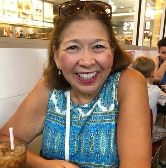 Profile Picture of Stella Hollis (@schollis2002) on Poshmark