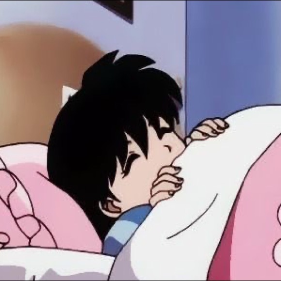 Profile Picture of Nettie Albiter (@torrentorren) on Poshmark