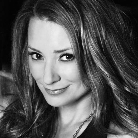 Profile Picture of Jennifer Orbison (@ladypinkyjen) on Poshmark