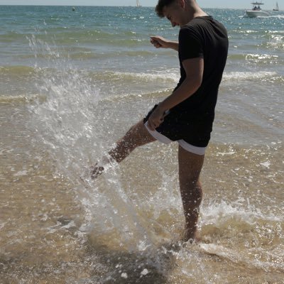 Profile Picture of James Howitt (@jameshowitt453) on Twitter