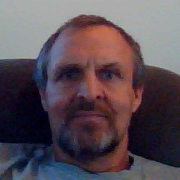 Profile Picture of David Bias (@biasdvd) on Poshmark