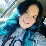 Profile Picture of Caitlin Devine (@caitlin_devinee) on Instagram