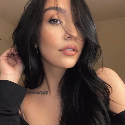 Profile Photo of Angie (@badpiece3) on Twitter