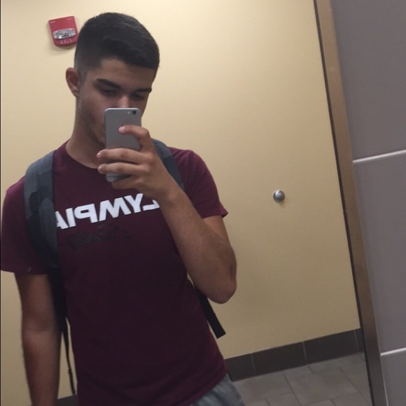 Profile Picture of Yavuz Yanbul (@yyanbul) on Poshmark