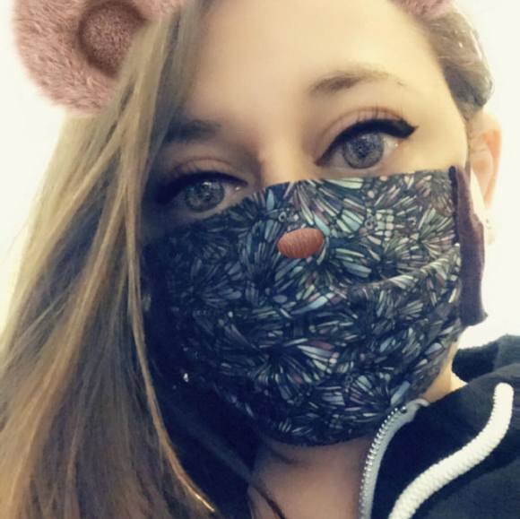 Profile Picture of Sarah Gremer (@smgremer) on Poshmark