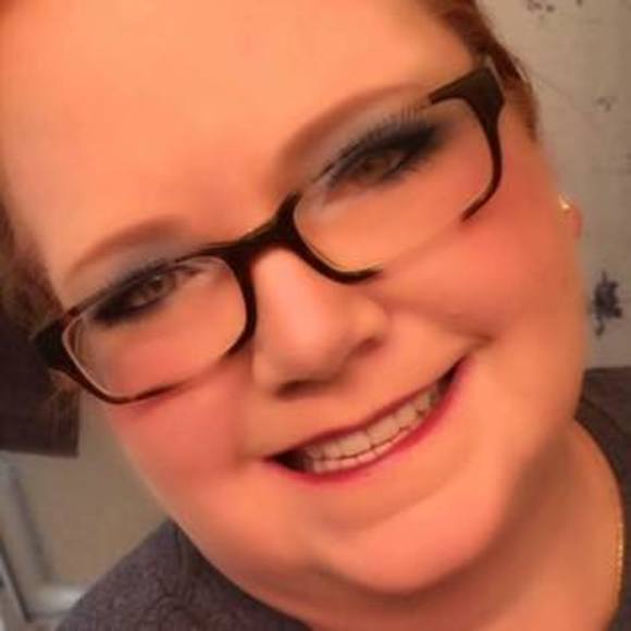 Profile Picture of Melissa Stricker (@melissastricker) on Poshmark