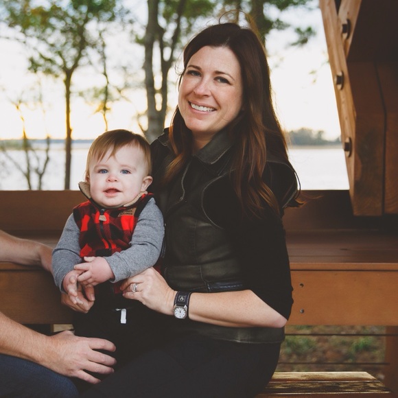 Profile Picture of Brooke Manting (@brookelm910) on Poshmark