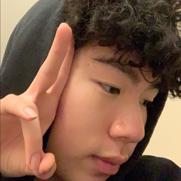 Profile Picture of Micah Owens (@micahowens920) on Poshmark