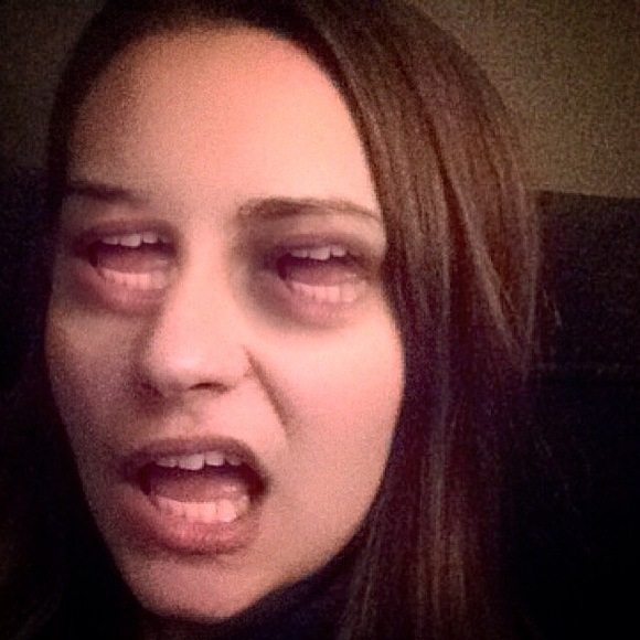 Profile Picture of Sydney Moertl (@sydneymmmmmmm) on Poshmark