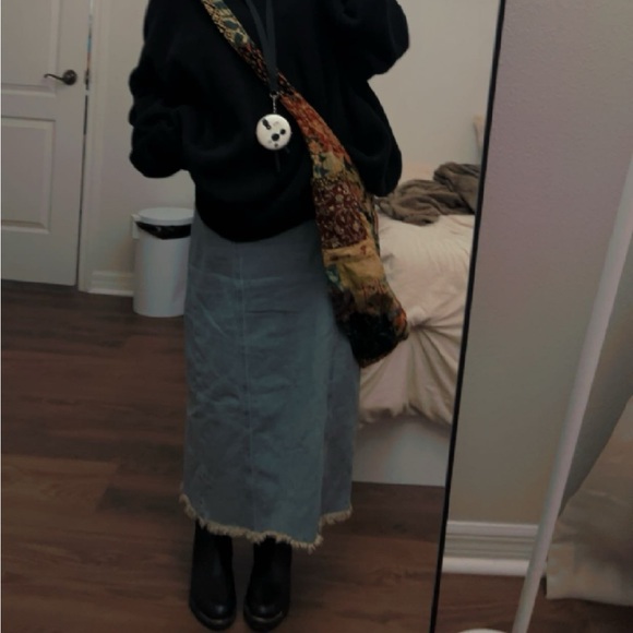 Profile Picture of Alaska Berkness (@alaska978) on Poshmark