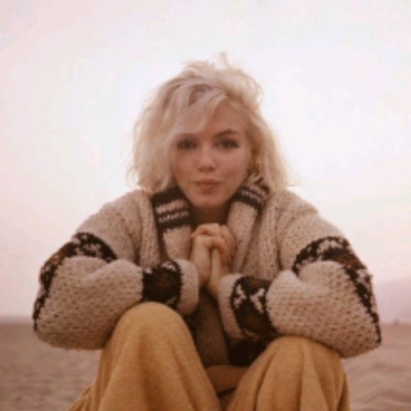 Profile Picture of Syann Harston (@nenewazhere) on Poshmark