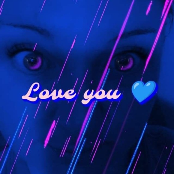 Cecily h Graham-gunn - Poshmark Profile Picture of Cecily h Graham-gunn (@cecilyg47) on Poshmark