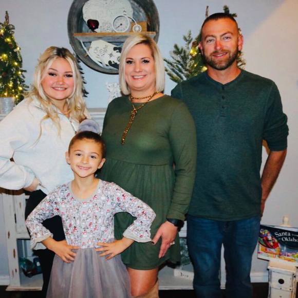 Profile Picture of Amy Chandler (@skyjosmom) on Poshmark