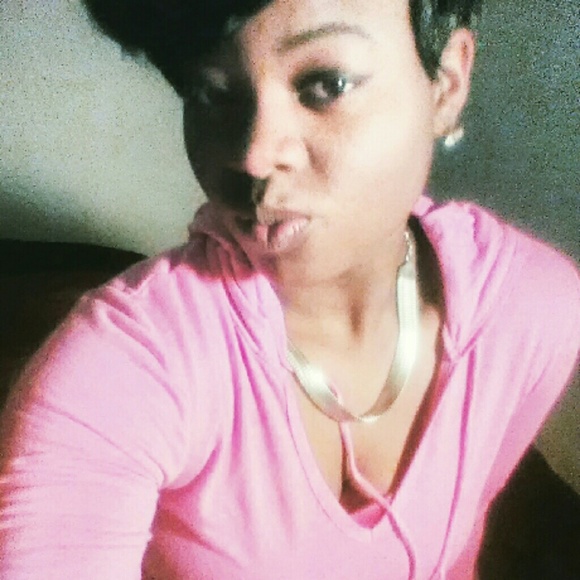 Profile Picture of Janel Patterson (@msnelly90) on Poshmark