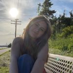 Profile Picture of chloe silva (@chloeesilv) on Instagram