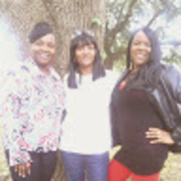 Profile Picture of Josephine Bradley (@josephinebra253) on Poshmark