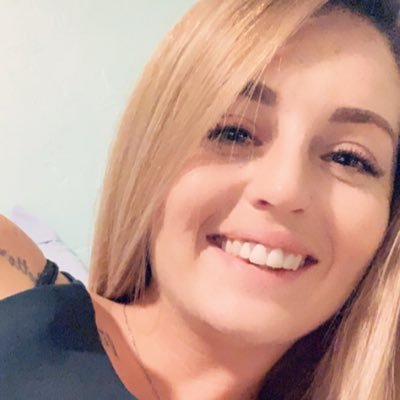 Profile Picture of Nichole Hinkle (@hinkleokie) on Twitter