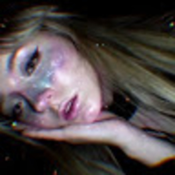 Profile Picture of Camilla Nisco (@camillanisco) on Poshmark