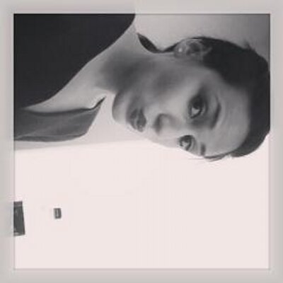 Profile Picture of Zeenia Irani (@ZeeRani33) on Twitter