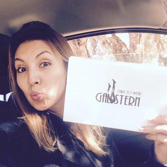 Profile Picture of Liz Illingworth (@likaliz) on Poshmark