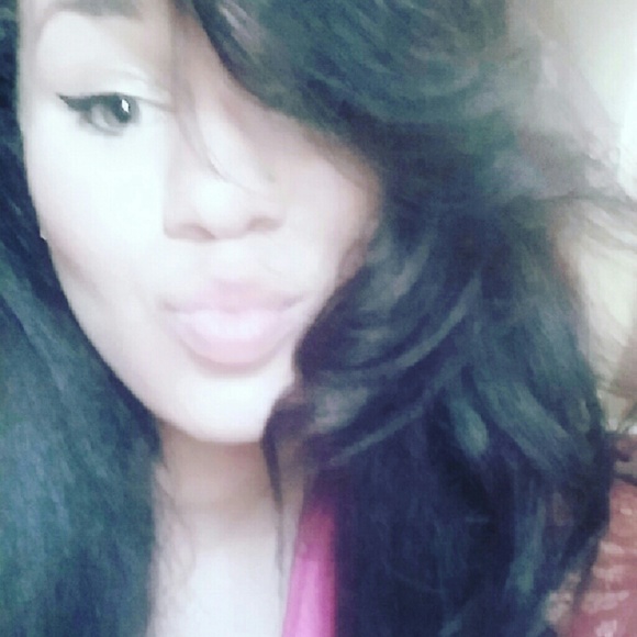 Profile Picture of Jacqueline Fischer (@jackieo91589) on Poshmark