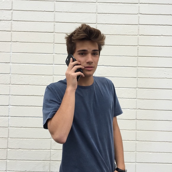 Profile Picture of Dennis Huggenberger (@dennishenryh) on Poshmark